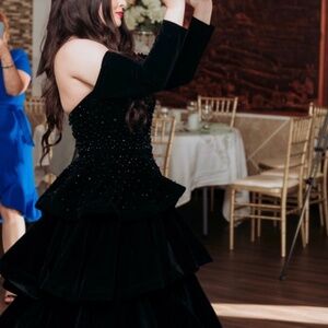 Meet your Posher, Nur